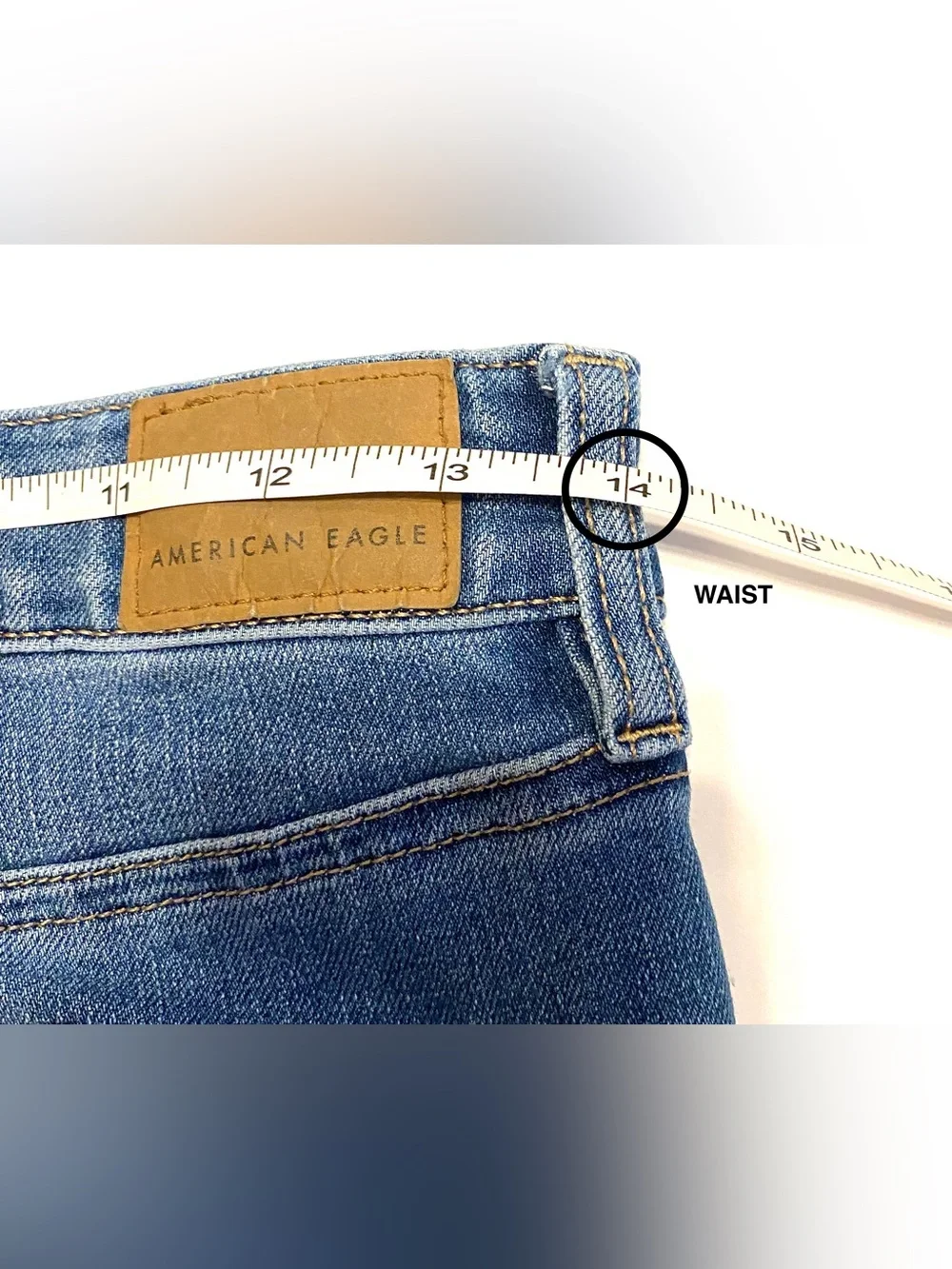AMERICAN EAGLE OUTFITTERS-Size 6-Women’s Blue Distressed HI-Rise Jeggings